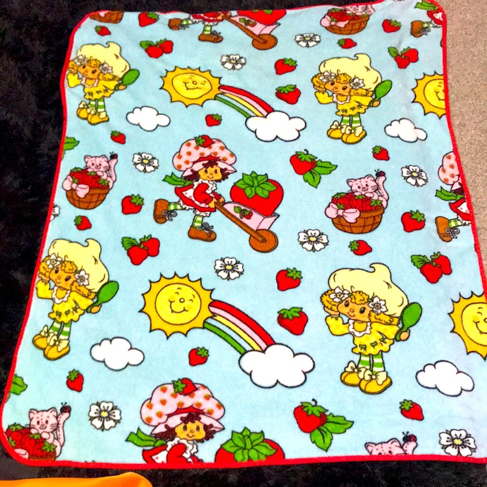 Strawberry Shortcake vintage kids blanket
